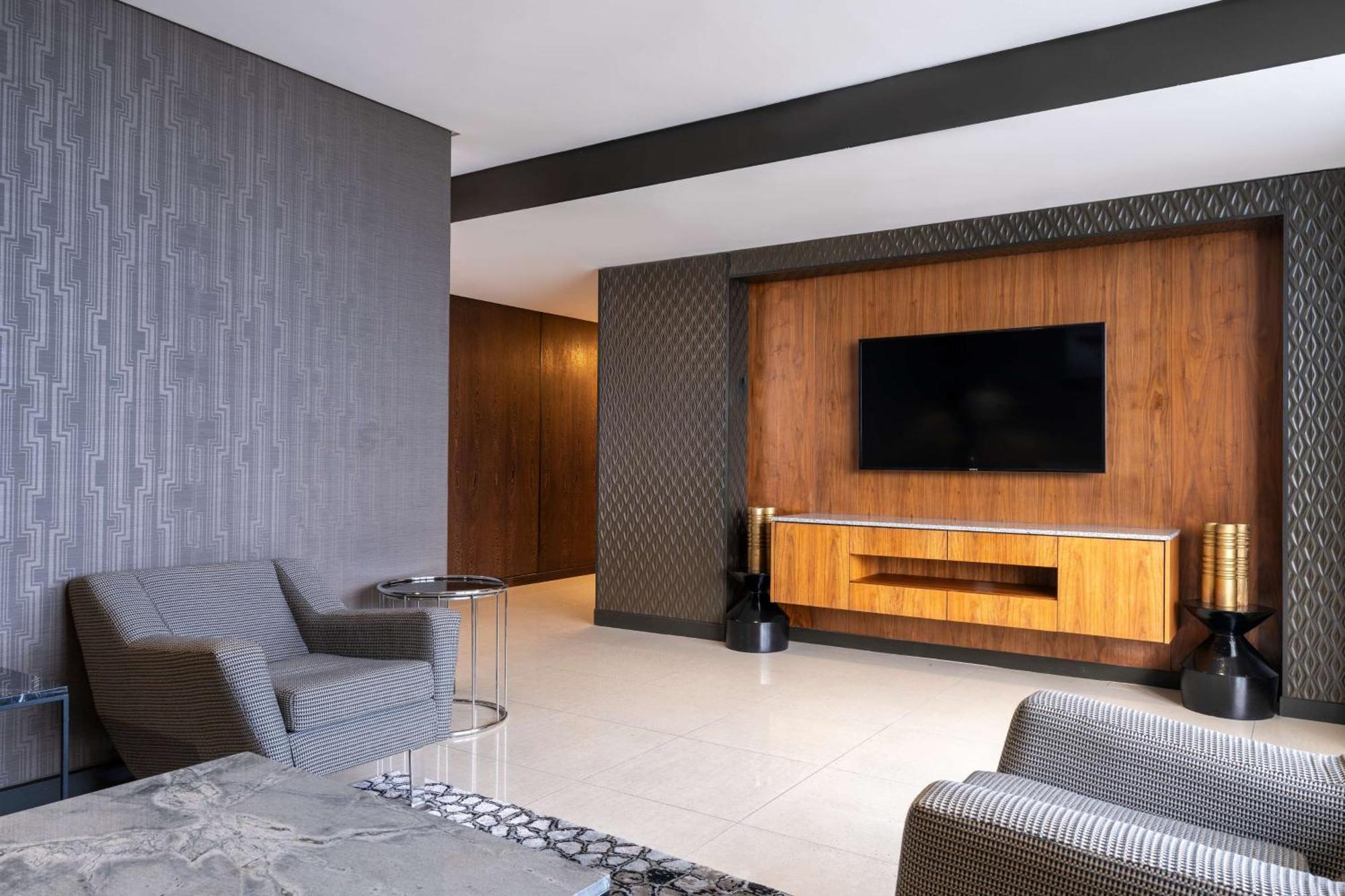 Radisson Blu Okoume Palace Hotel, Λίμπερβιλ Εξωτερικό φωτογραφία