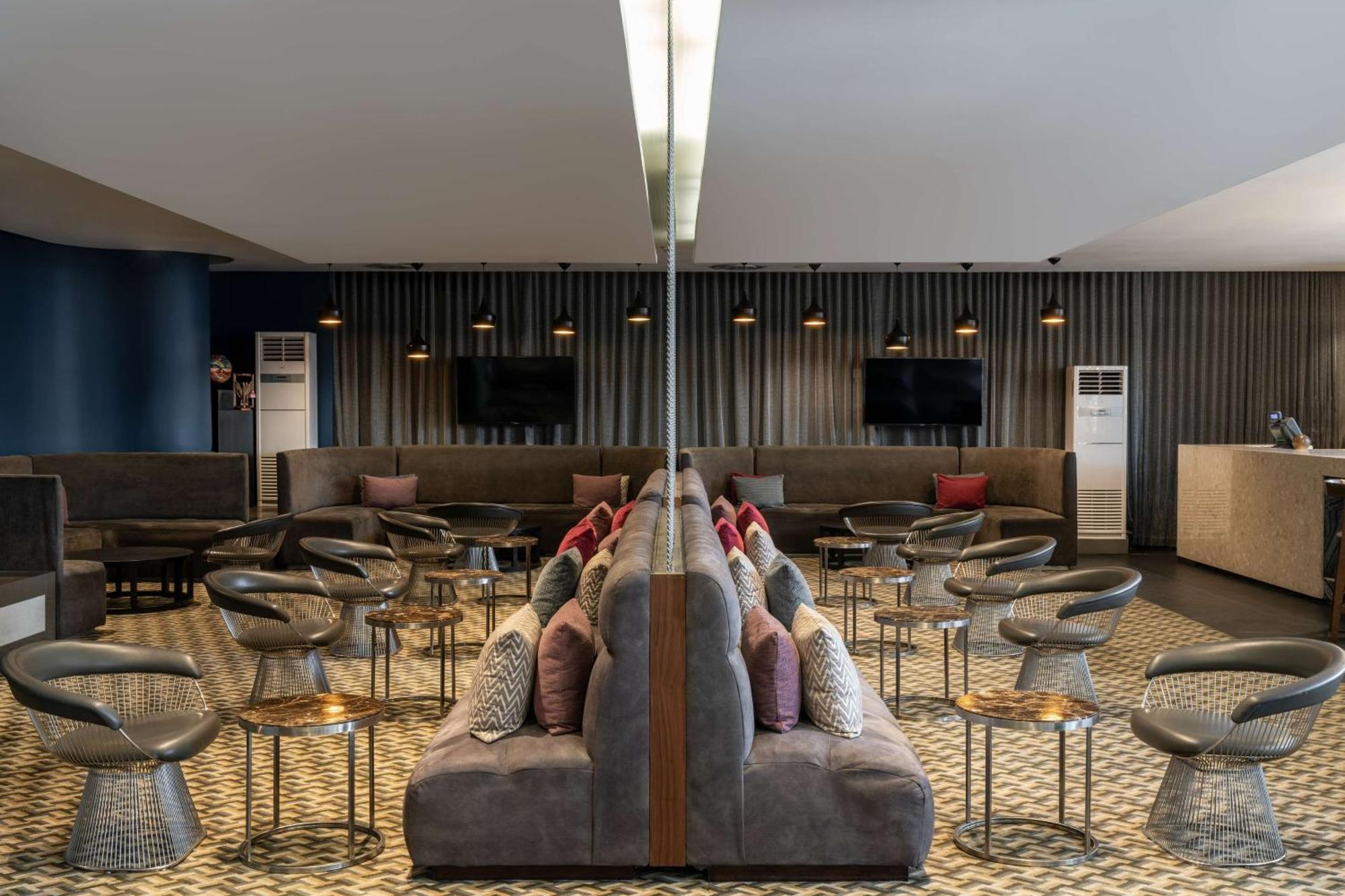 Radisson Blu Okoume Palace Hotel, Λίμπερβιλ Εξωτερικό φωτογραφία