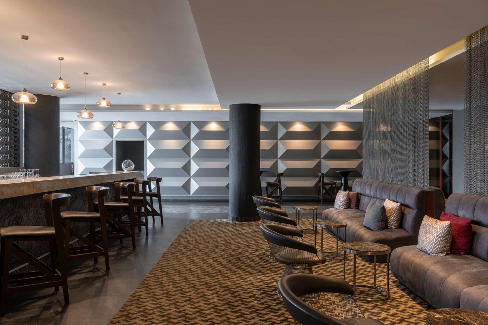 Radisson Blu Okoume Palace Hotel, Λίμπερβιλ Εξωτερικό φωτογραφία
