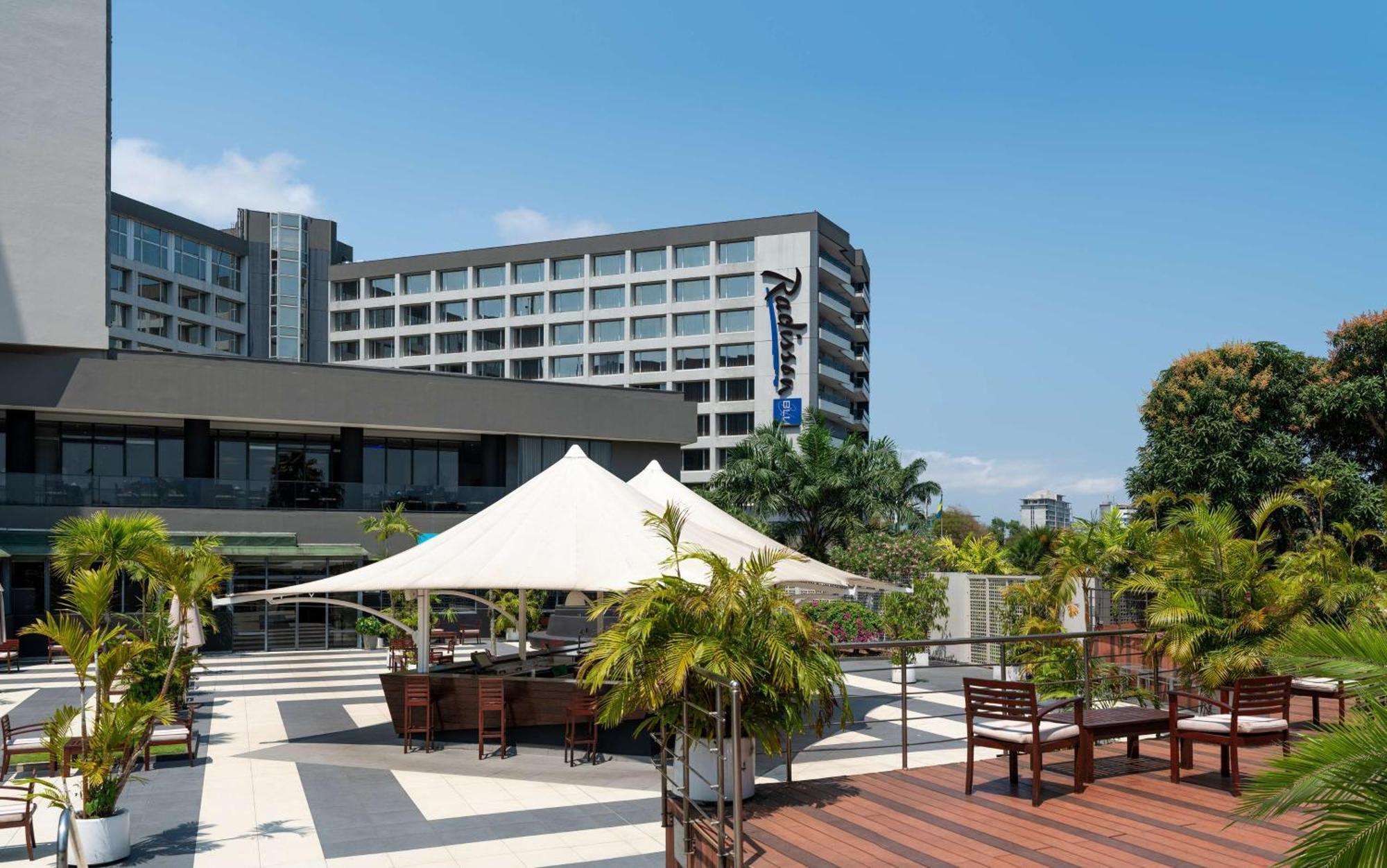 Radisson Blu Okoume Palace Hotel, Λίμπερβιλ Εξωτερικό φωτογραφία