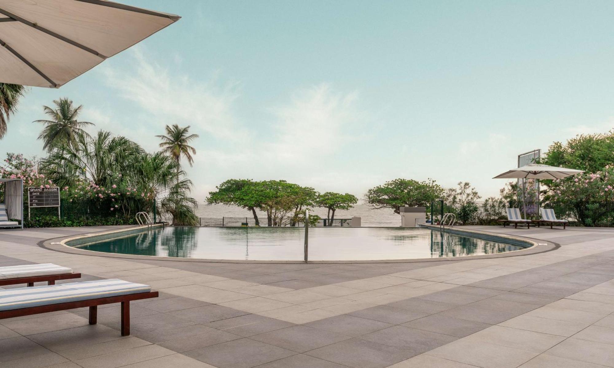 Radisson Blu Okoume Palace Hotel, Λίμπερβιλ Εξωτερικό φωτογραφία