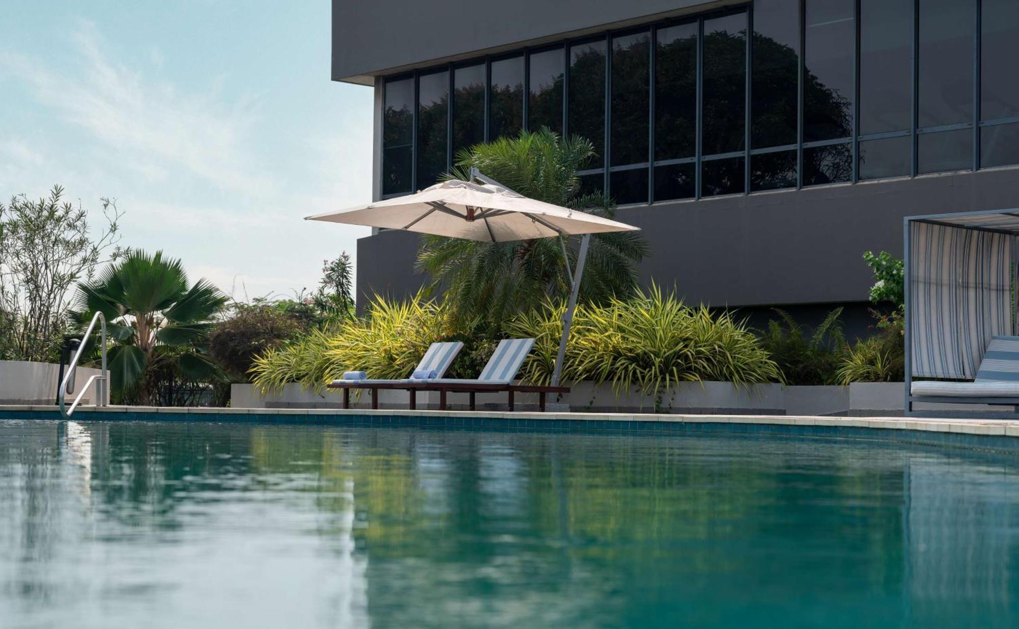 Radisson Blu Okoume Palace Hotel, Λίμπερβιλ Εξωτερικό φωτογραφία
